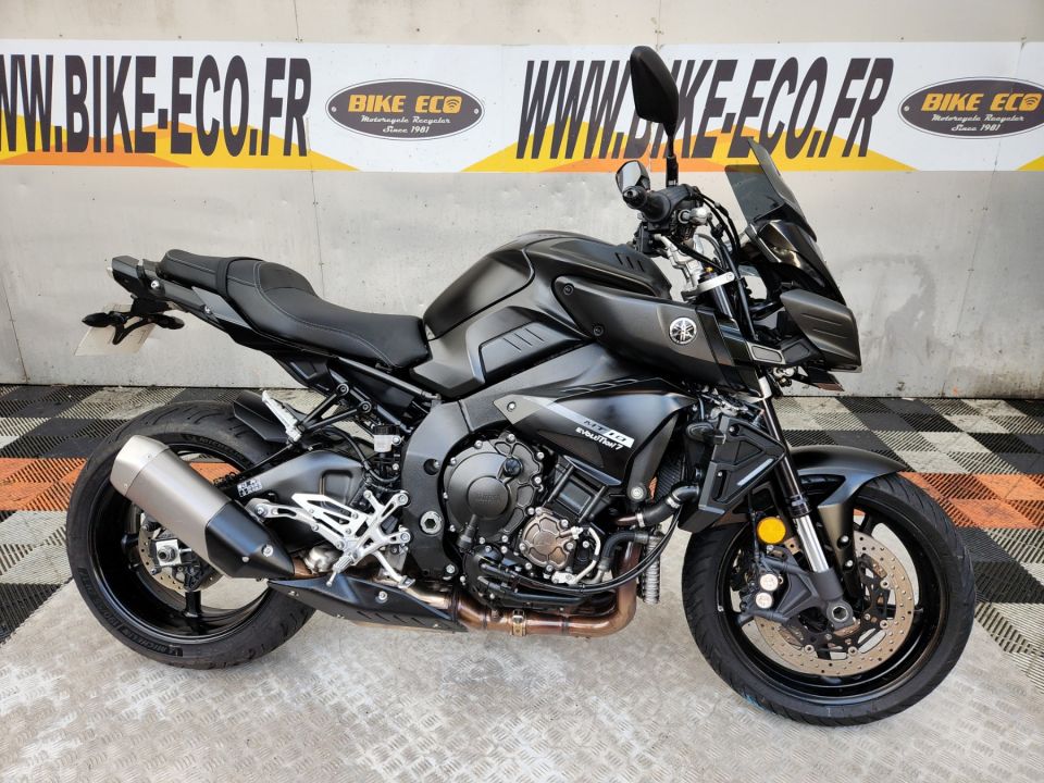 YAMAHA MT-10 4