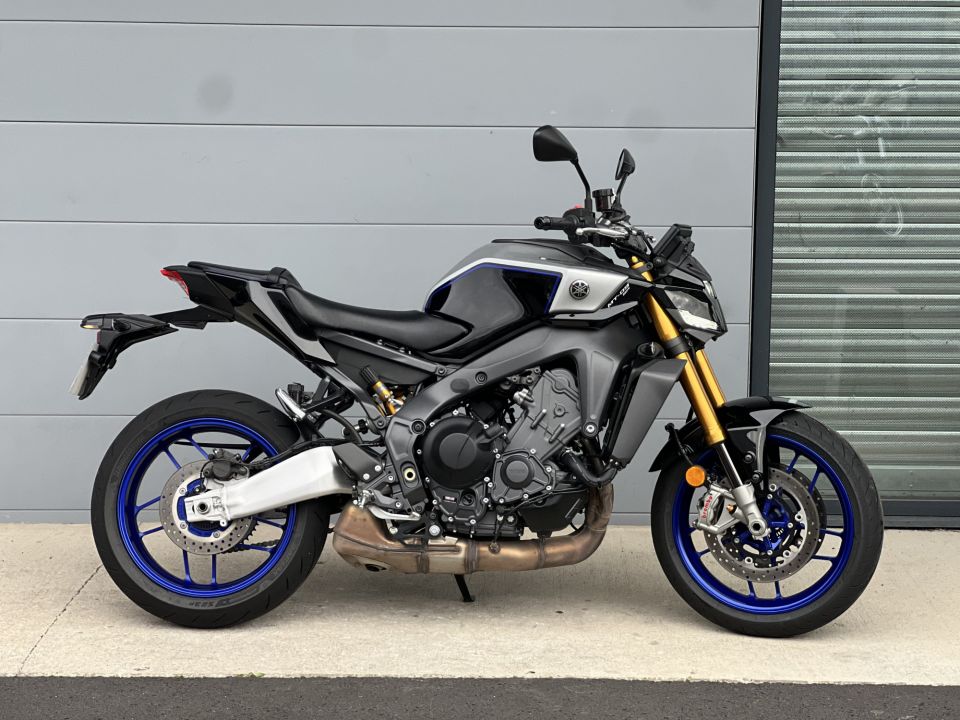 YAMAHA MT-09 SP 4
