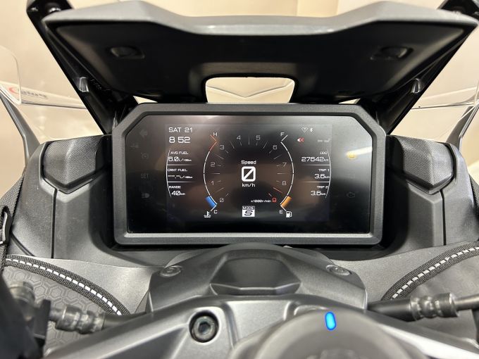 YAMAHA XP T-MAX 560 TECH MAX 4