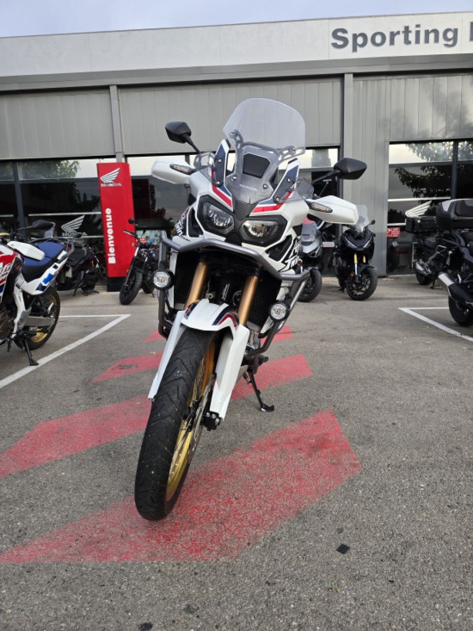 HONDA AFRICA TWIN CRF1000L DCT 4