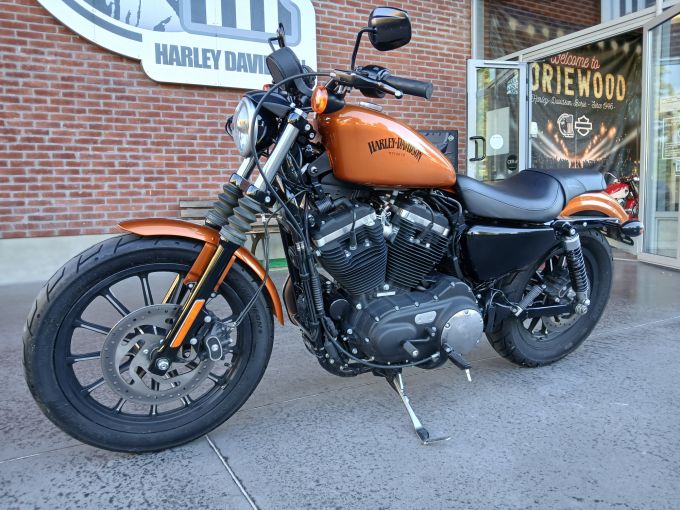 HARLEY-DAVIDSON SPORTSTER IRON 883 N  4