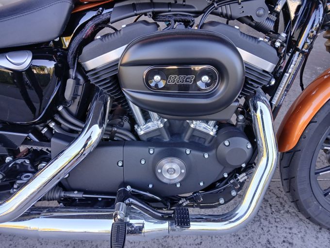 HARLEY-DAVIDSON SPORTSTER IRON 883 N  4