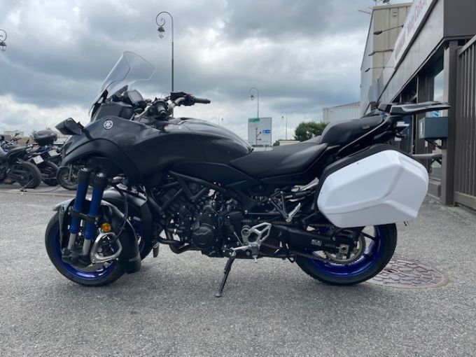 YAMAHA NIKEN 850 GT 4