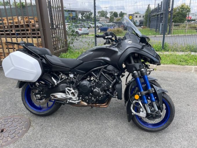 YAMAHA NIKEN 850 GT 4