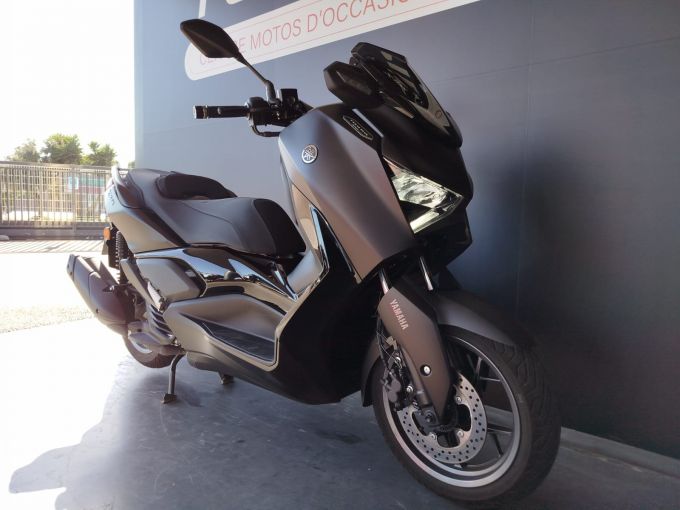 YAMAHA XMAX 125 TECH MAX 4