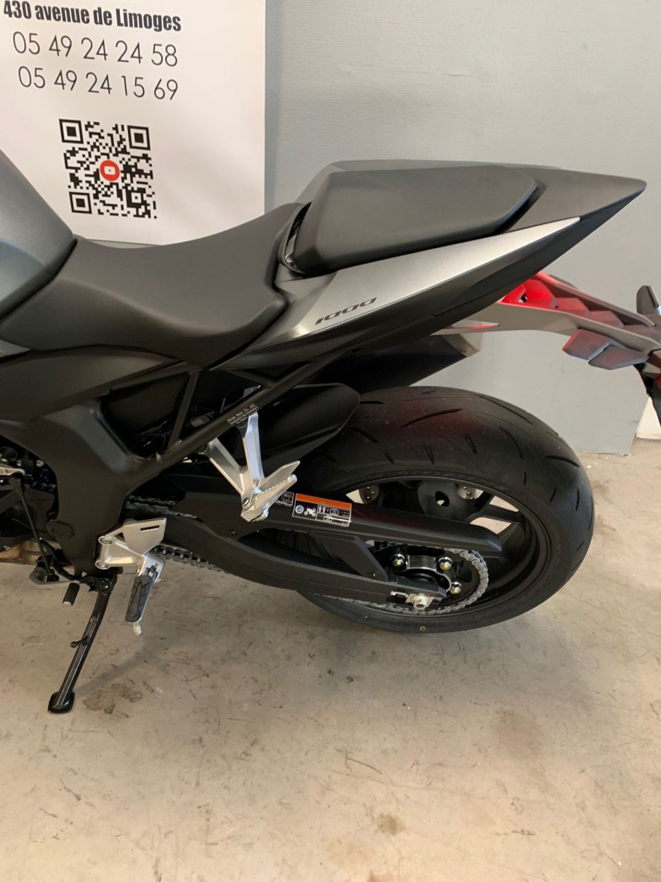 HONDA CB 1000 Hornet 4