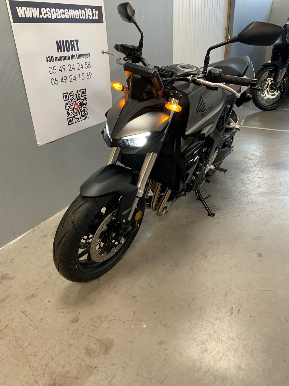 HONDA CB 1000 Hornet 4