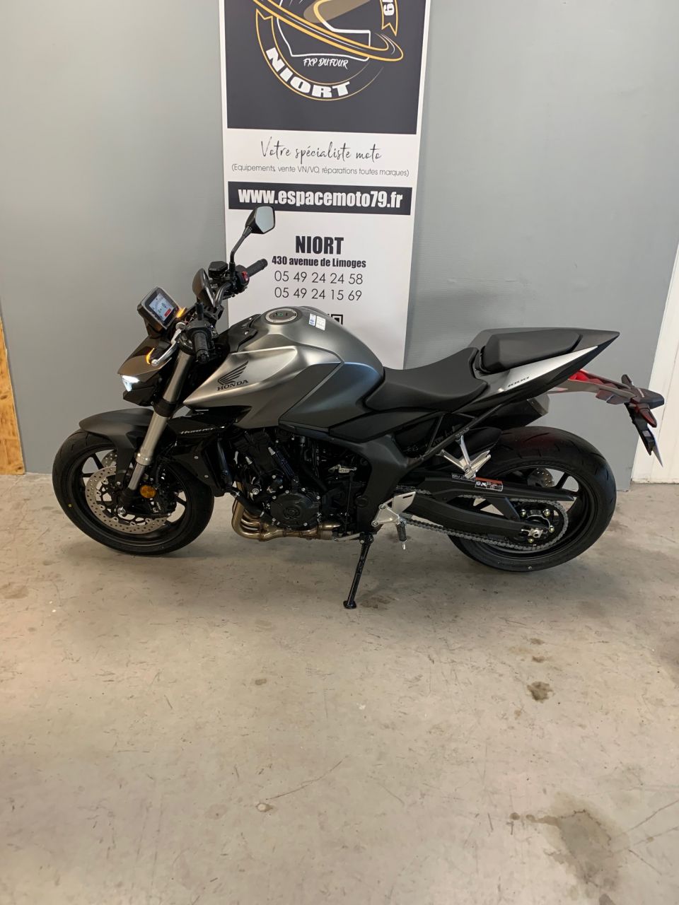 HONDA CB 1000 Hornet 4