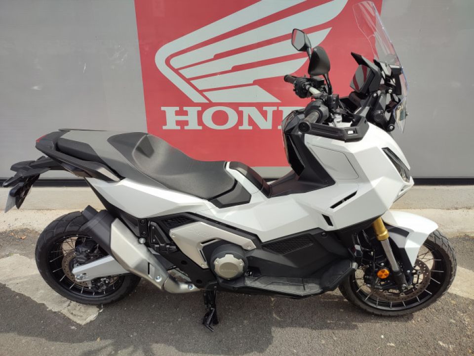 HONDA ADV750 4