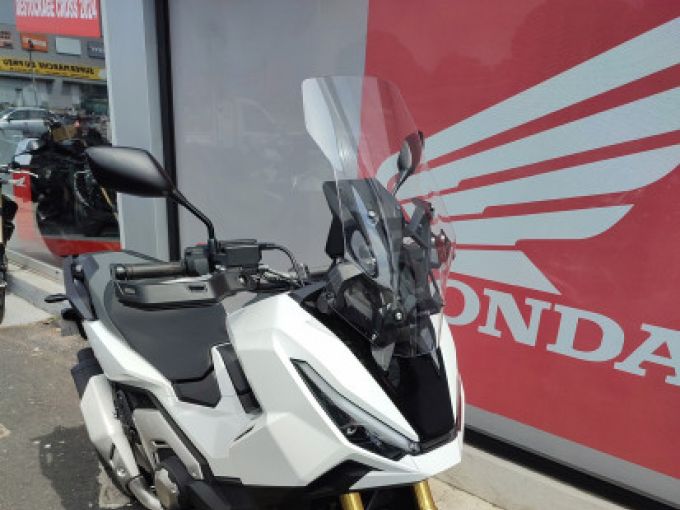 HONDA ADV750 4