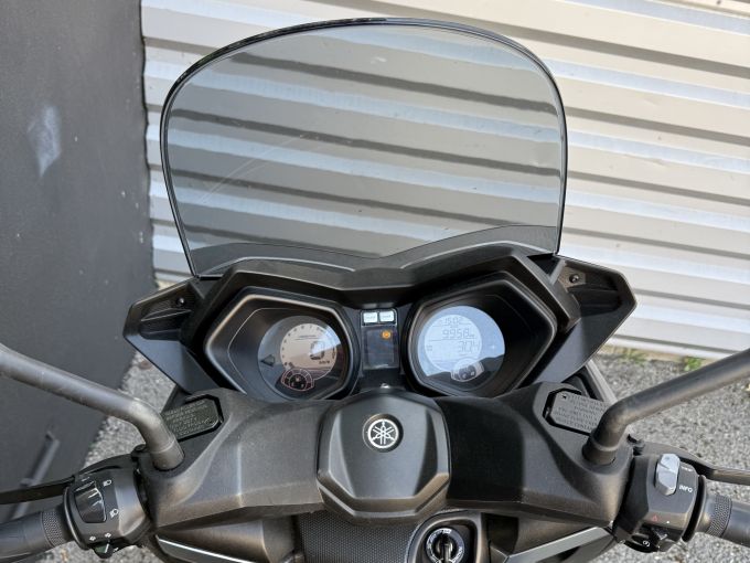 YAMAHA X-MAX 250 4