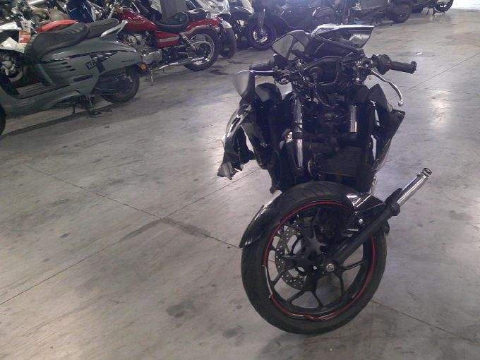 YAMAHA YZF-R3 4
