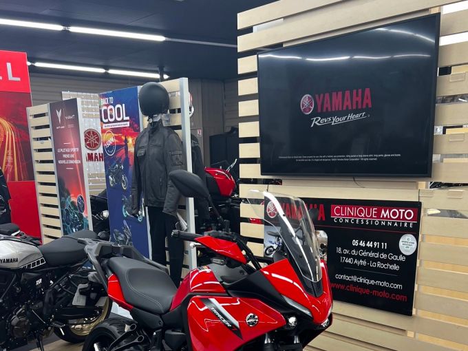 YAMAHA TRACER 7 4
