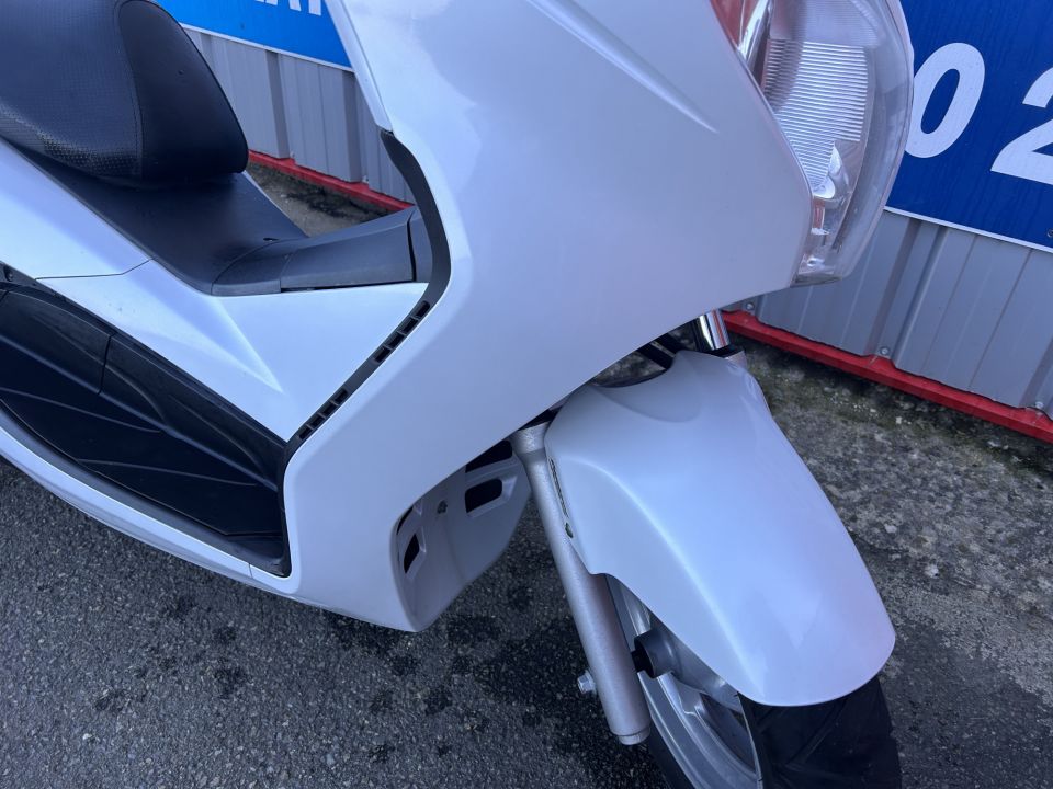 HONDA S-WING 125 4