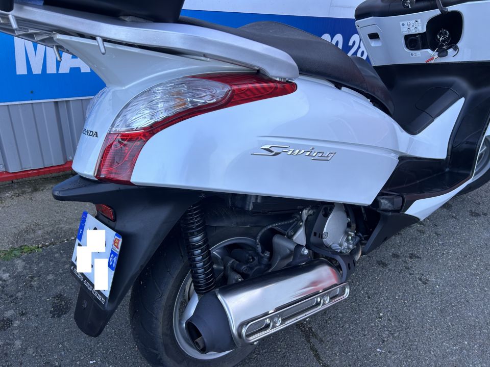 HONDA S-WING 125 4