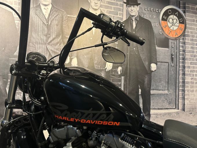 HARLEY-DAVIDSON SPORTSTER FORTY-EIGHT 1200 4