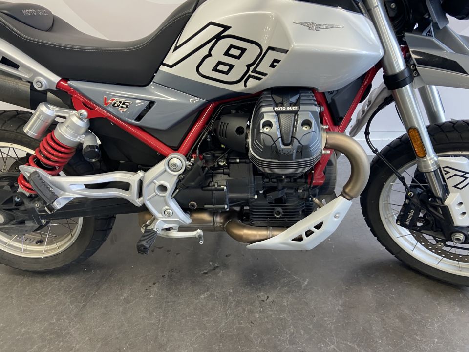 MOTO GUZZI V85 TT 850 4