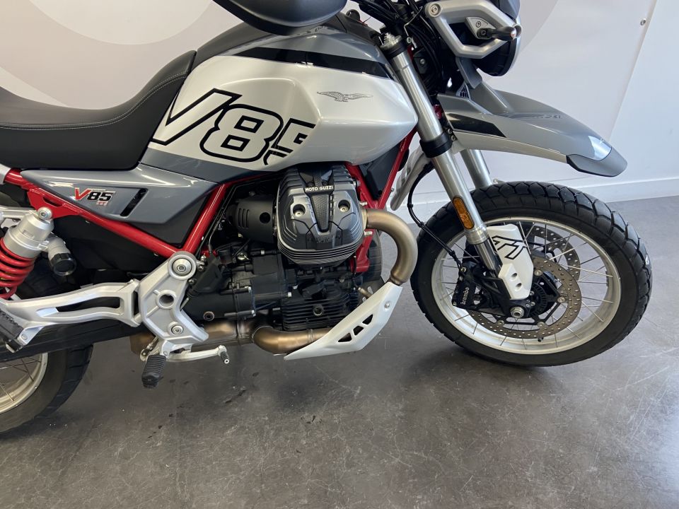 MOTO GUZZI V85 TT 850 4