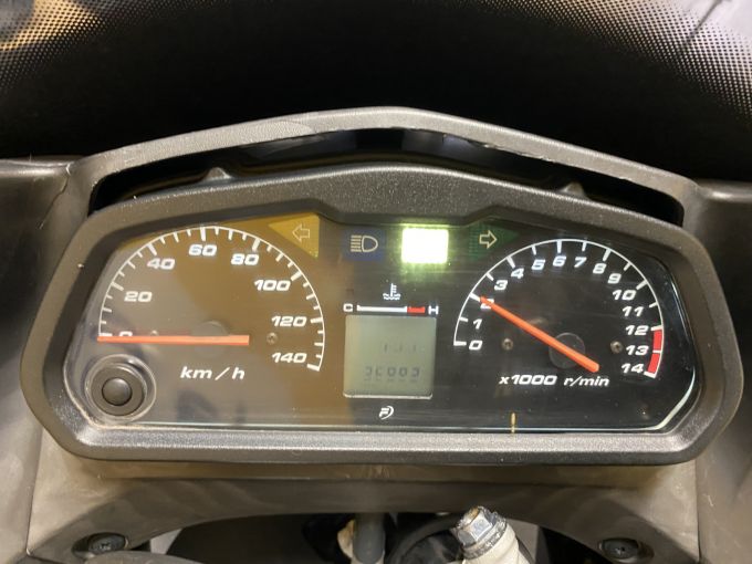 HONDA VARADERO 125 4