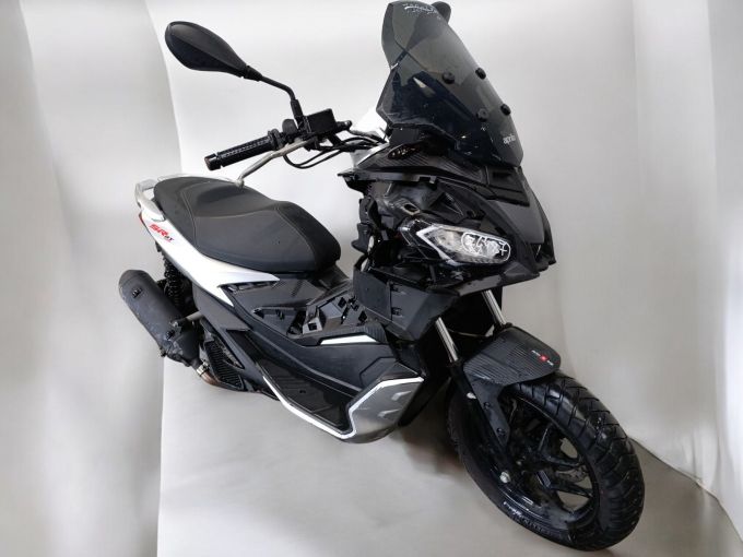 APRILIA SR 125 GT 4