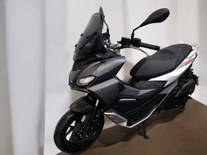 APRILIA SR 125 GT 4