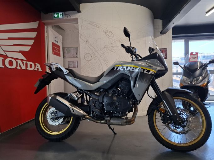 HONDA XL750 TRANSALP 4