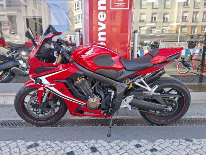 HONDA CBR650R 4