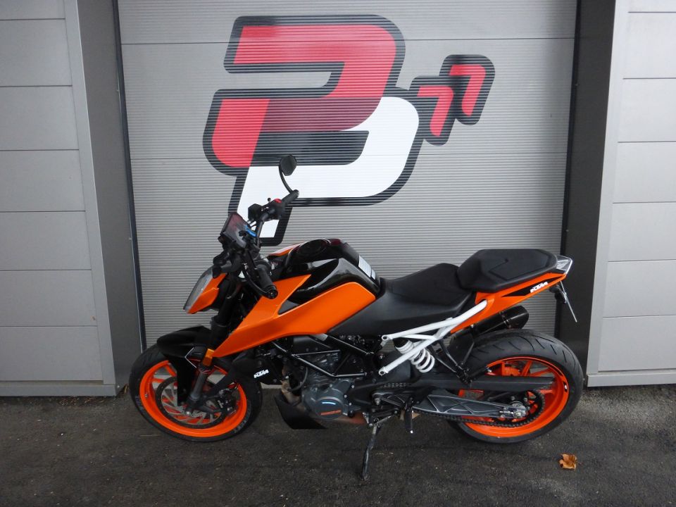 KTM 125 DUKE 2023 4