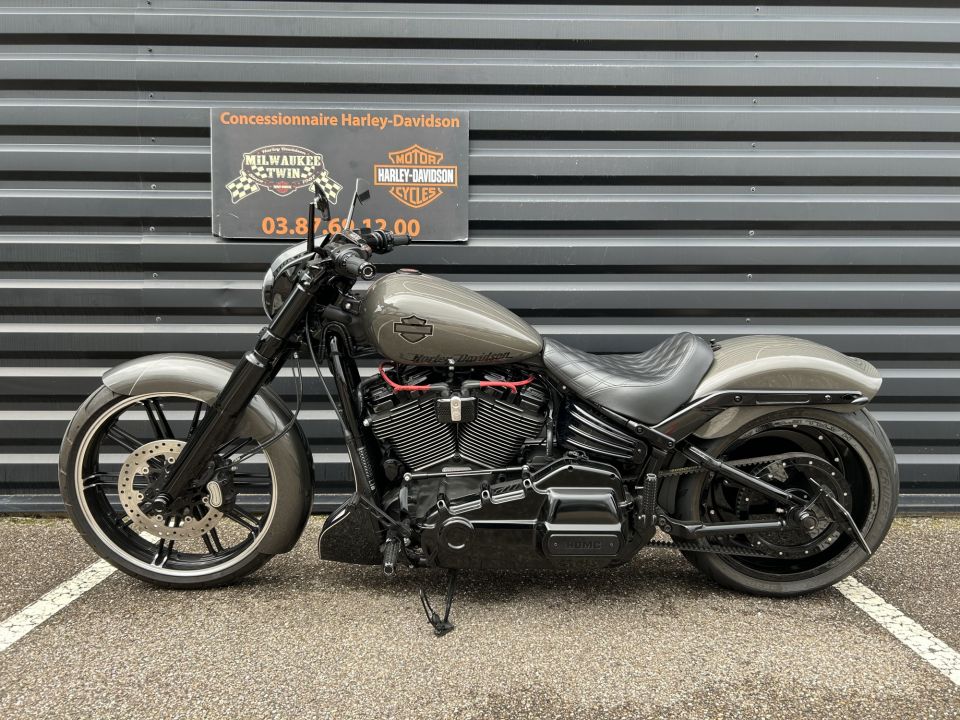 HARLEY-DAVIDSON SOFTAIL BREAKOUT 1868 4