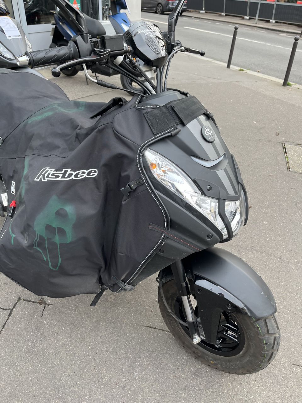 PEUGEOT KISBEE S NAKED 4