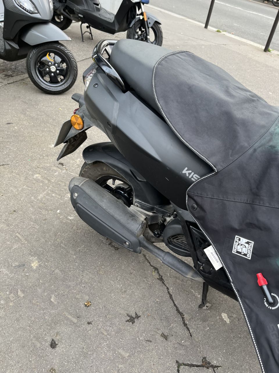 PEUGEOT KISBEE S NAKED 4