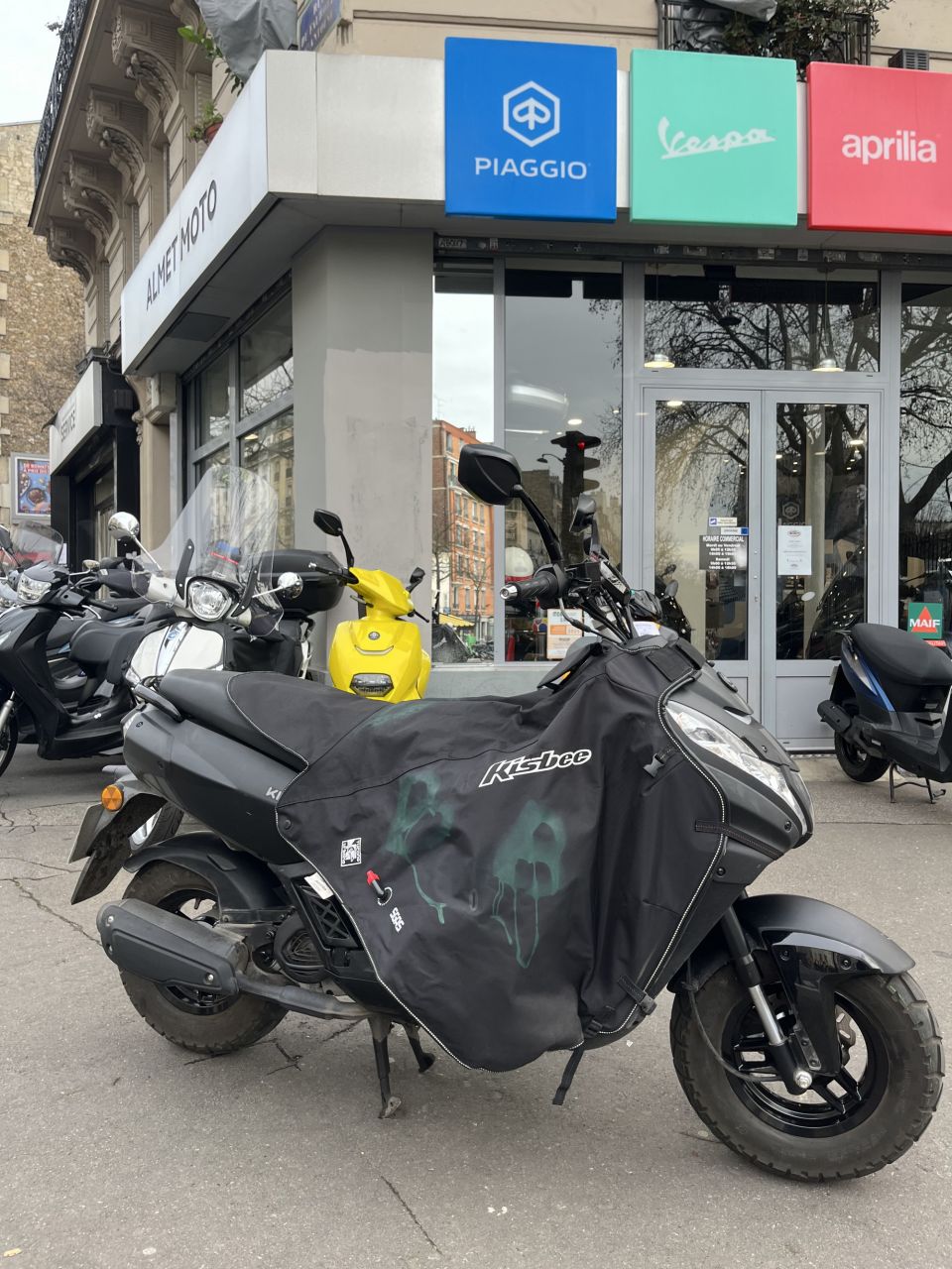 PEUGEOT KISBEE S NAKED 4