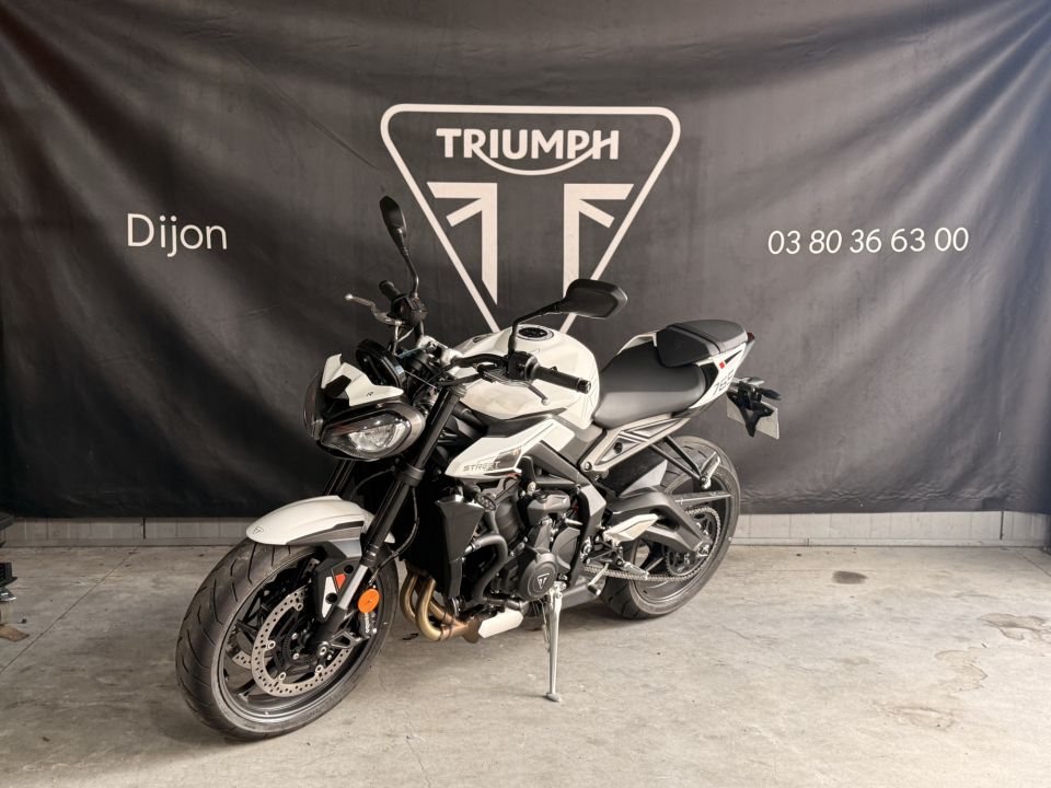 TRIUMPH STREET TRIPLE 765 R 4