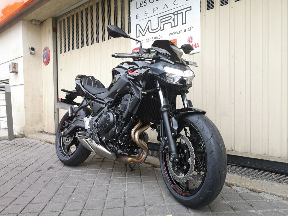 KAWASAKI Z 650 (47.5CV) 4