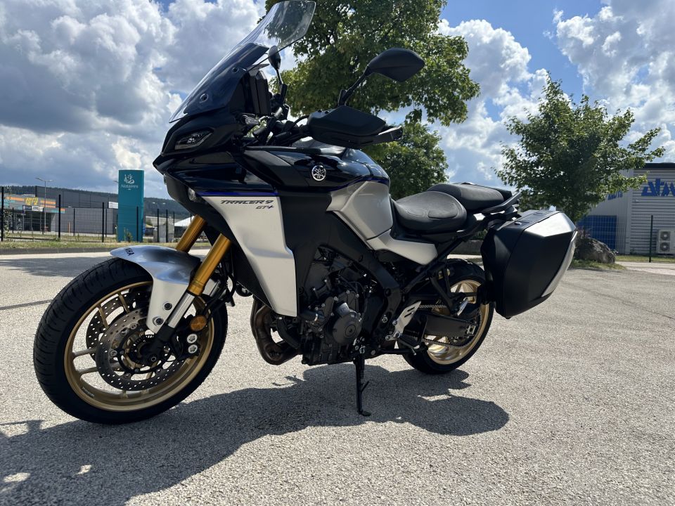 YAMAHA TRACER 9 GT + 4