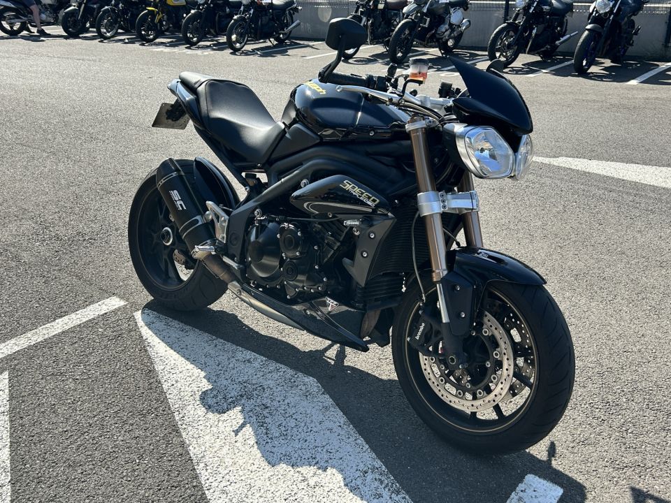 TRIUMPH SPEED TRIPLE 1050 4