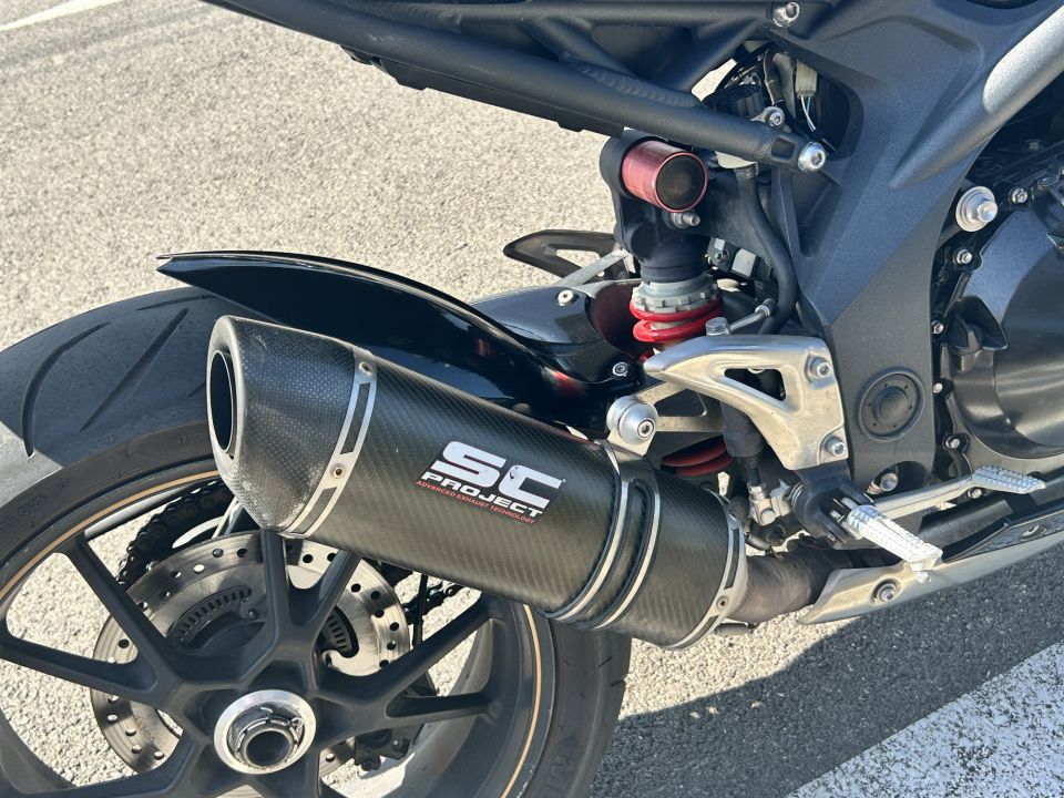 TRIUMPH SPEED TRIPLE 1050 4