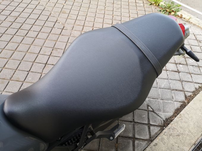 YAMAHA MT-09 4