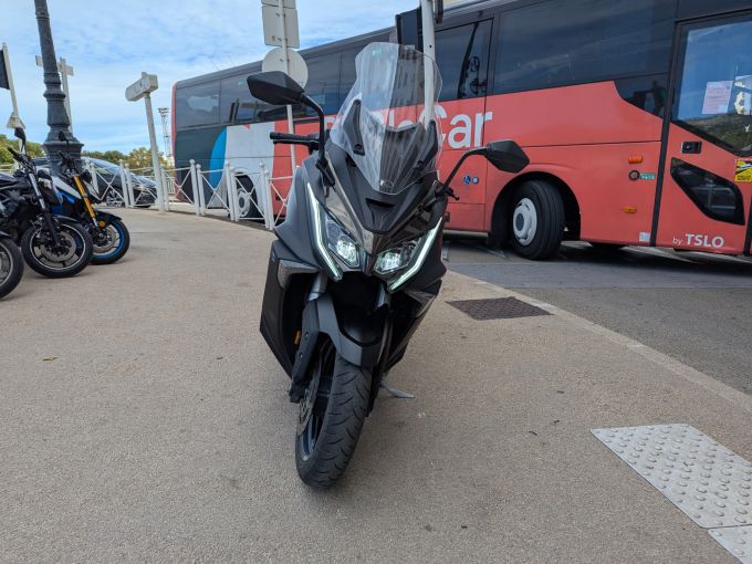 KYMCO AK 550 4