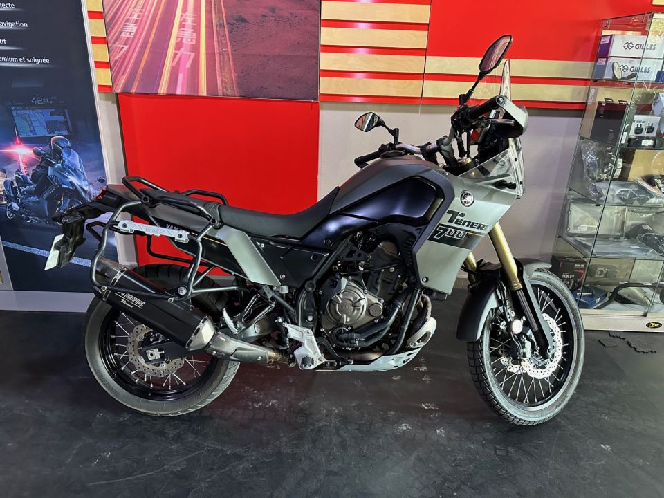 YAMAHA XTZ TENERE 700 4