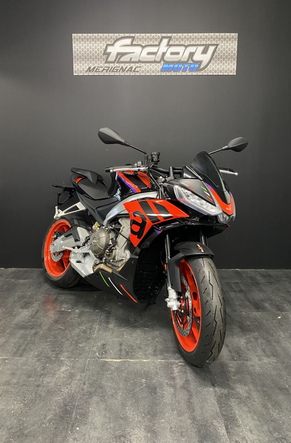 APRILIA TUONO 660 FACTORY 4