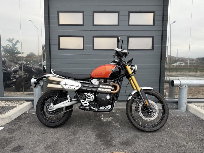 TRIUMPH SCRAMBLER 1200 XE 4