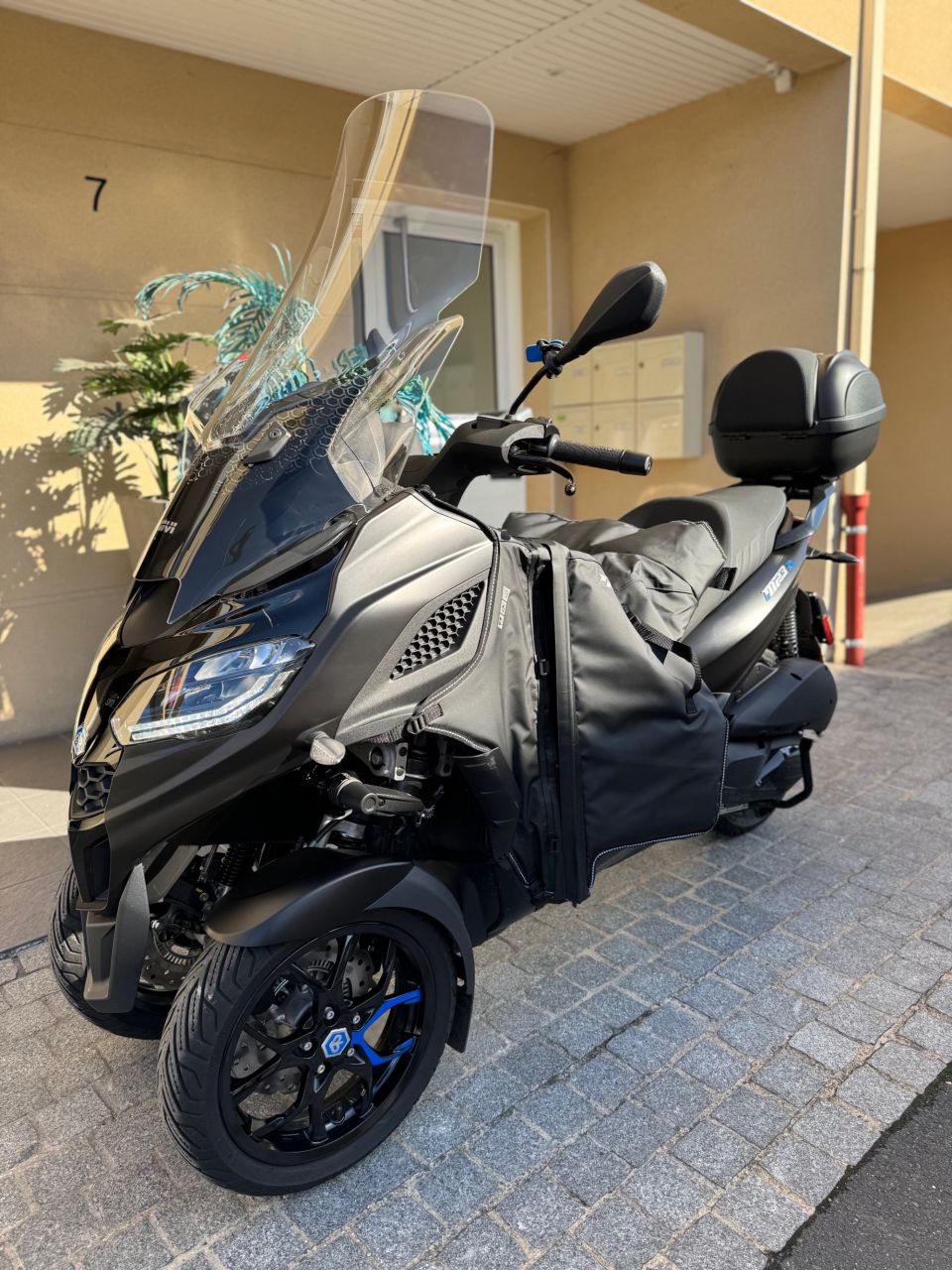PIAGGIO MP3 310 HPE SPORT 4