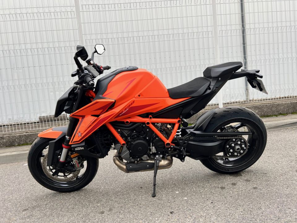 KTM 1390 SUPER DUKE R 4