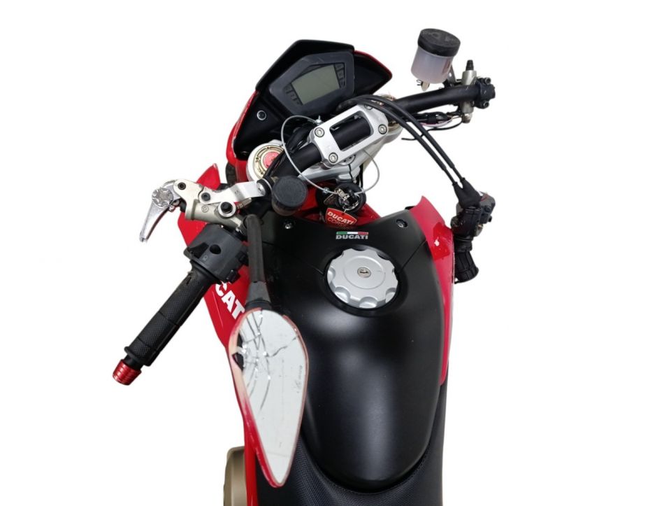DUCATI HYPERMOTARD 4