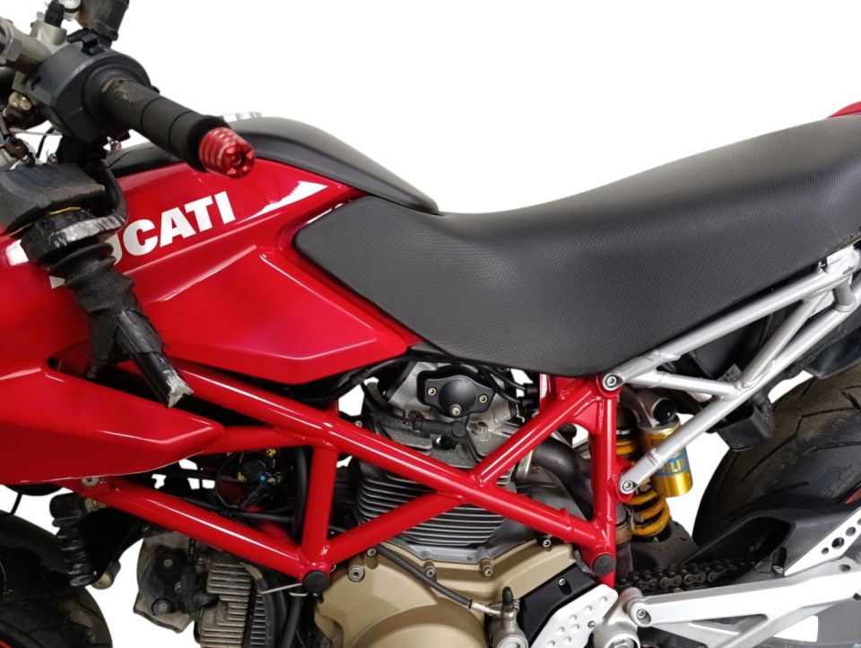 DUCATI HYPERMOTARD 4