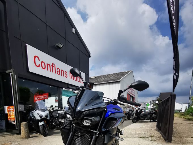 YAMAHA MT-10 4