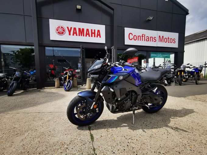YAMAHA MT-10 4