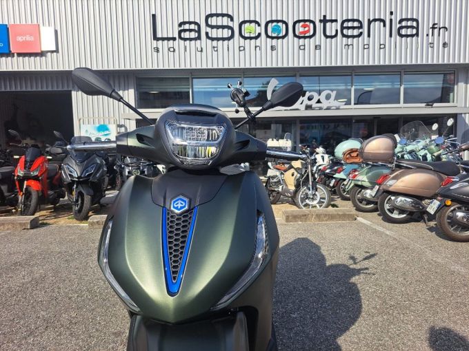 PIAGGIO BEVERLY 310 4
