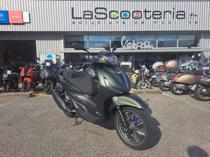 PIAGGIO BEVERLY 310 4